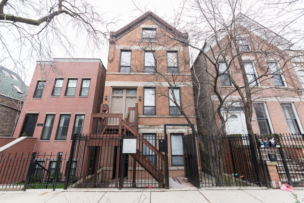 Primary Photo - 2121 N Winchester Ave