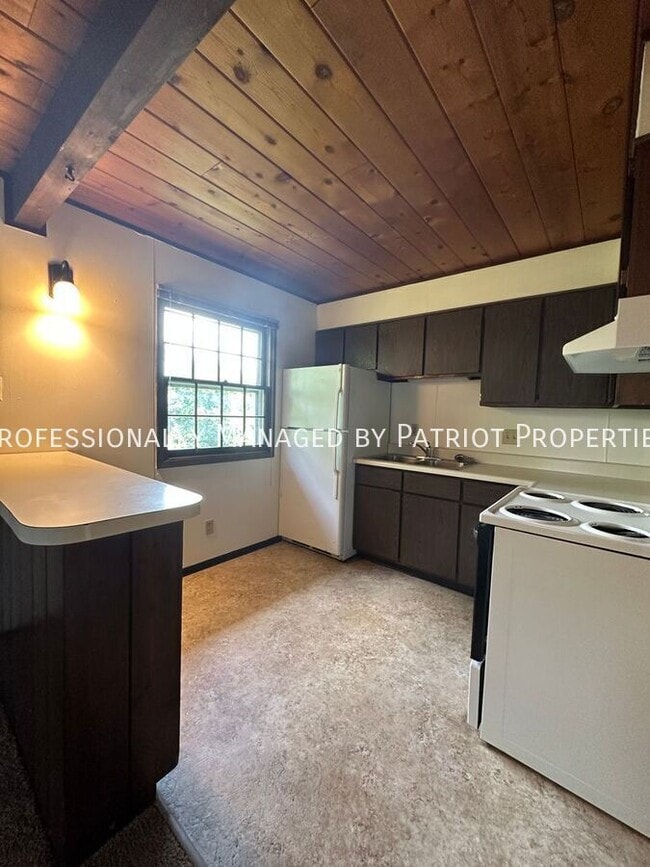 Building Photo - 1705 Onsgard Rd