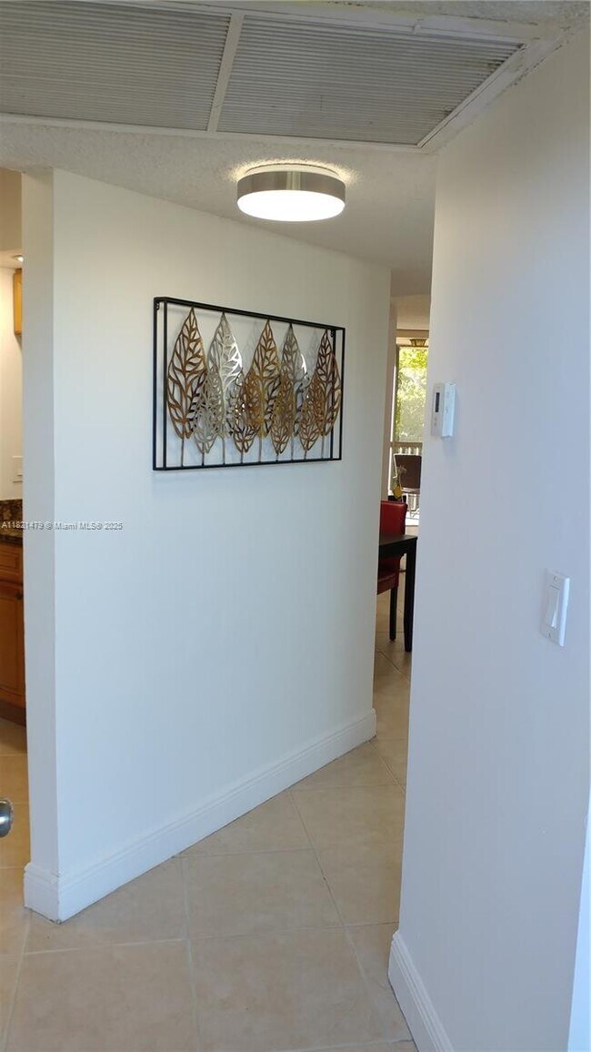 Foto del edificio - 10451 W Broward Blvd