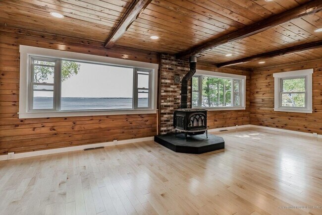 Foto del edificio - 26 Great Bay Rd