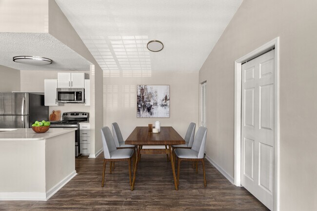 Un espacio cálido y acogedor para cada ocasión. - Preston Reserve