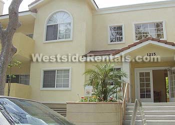Primary Photo - 1215 E San Antonio Dr
