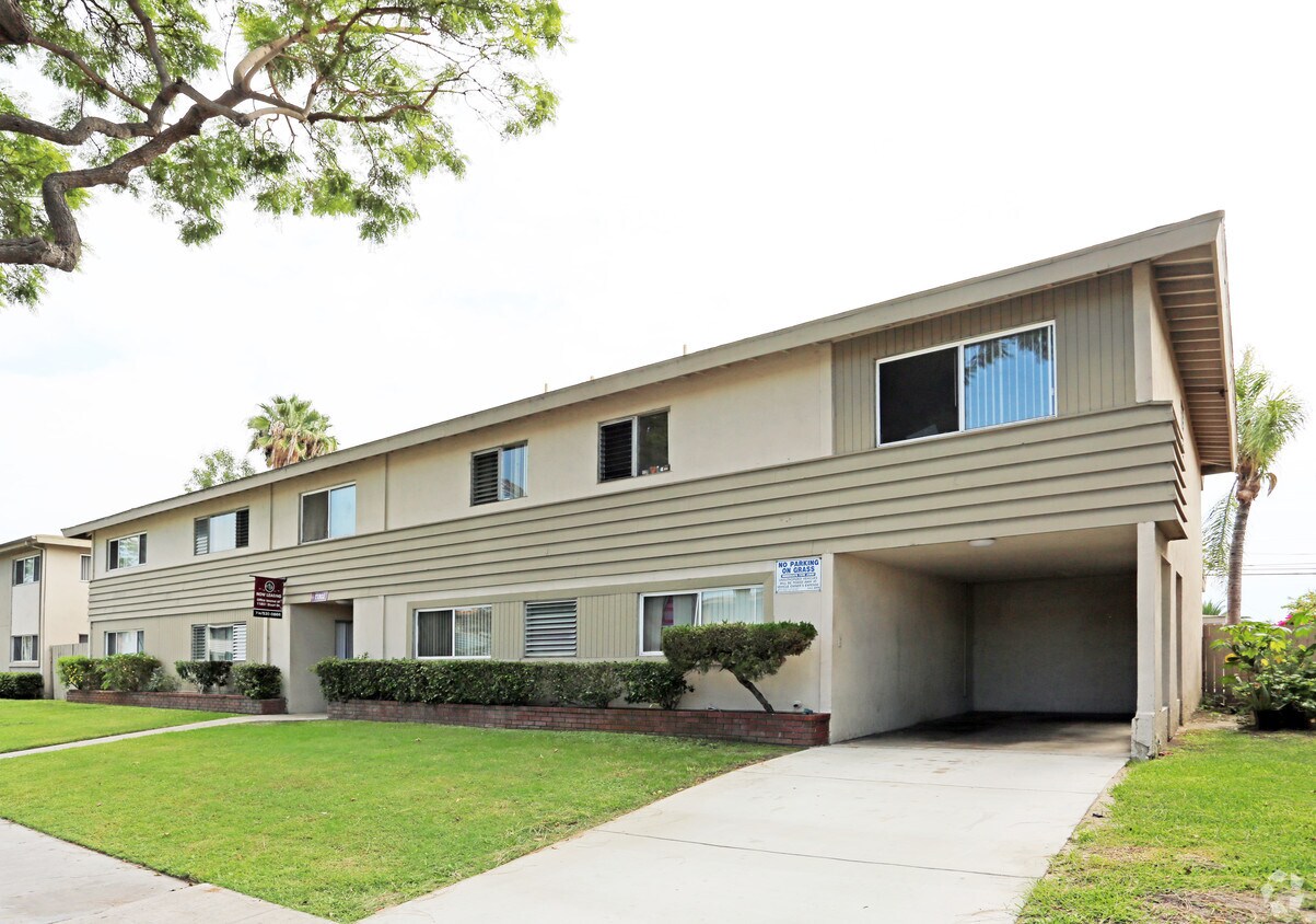 Foto principal - 11802 Stuart Dr