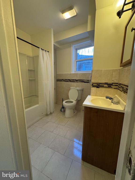 Foto del edificio - 1224 N Gilmor St