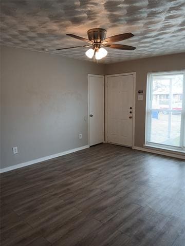 Foto del edificio - 706 Goldwood Dr