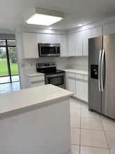 Building Photo - 7714 La Mirada Dr