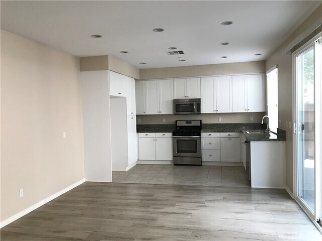 Building Photo - 425 Colony Dr