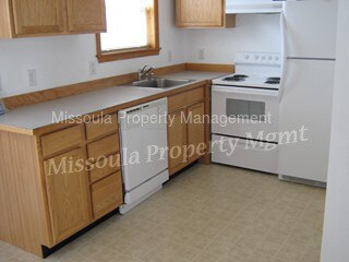 Building Photo - 135 N 3rd St W