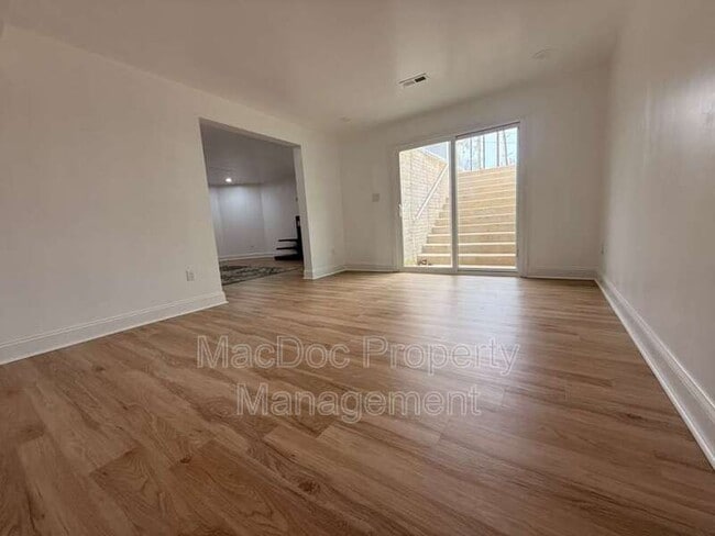 Foto del edificio - 10402 Laurel Ridge Way