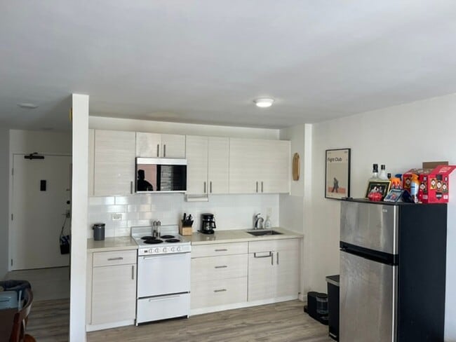 Fresh Waikiki Studio Unfurnished w/ secured parking & incredible amenities ! - Fresh Waikiki Studio Unfurnished w/ secured parking & incredible amenities ! Apartment