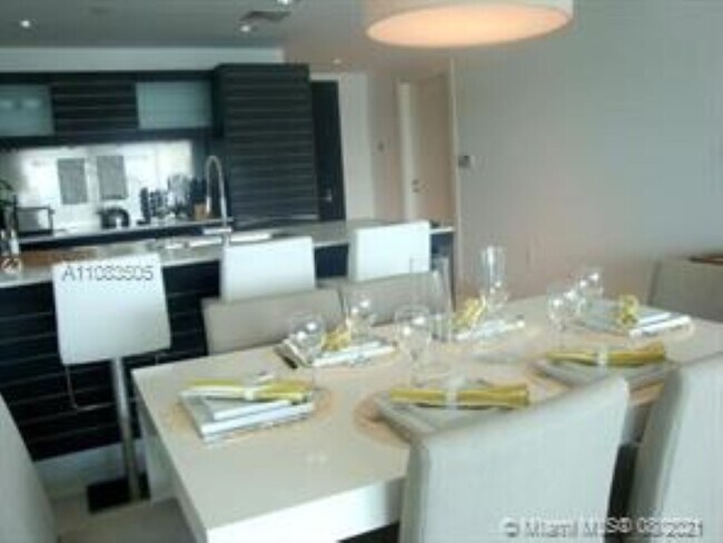 Foto del edificio - 200 Biscayne Boulevard Way