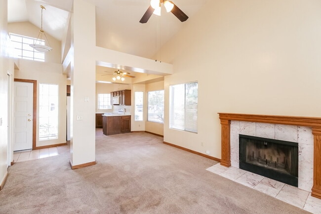 Building Photo - 6232 W Laredo St