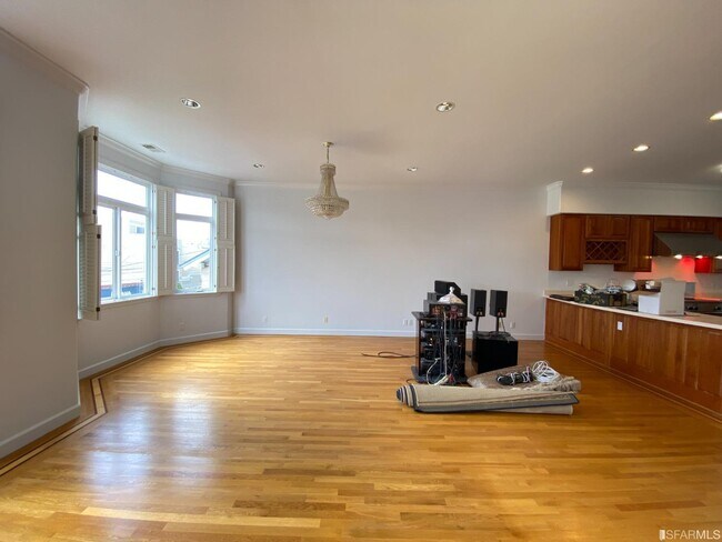 Foto del edificio - 2410 Clement St