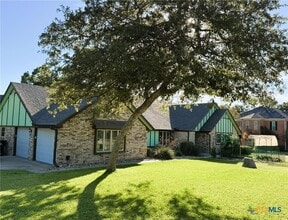 Building Photo - 3117 Kensington Ct