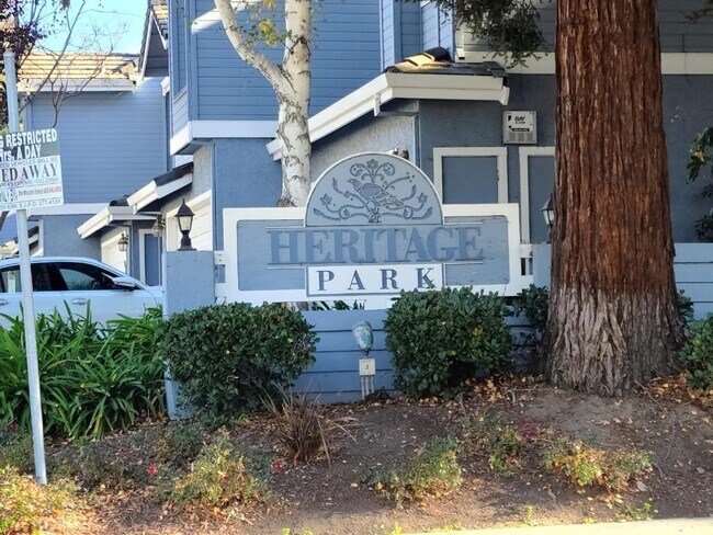Building Photo - 2638 Heritage Park Cir