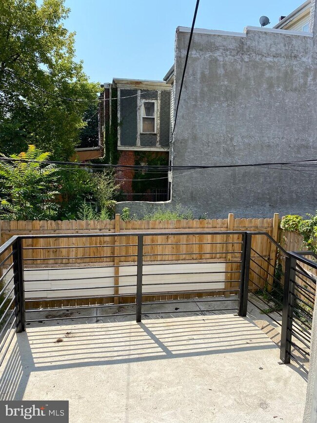 Foto del edificio - 5108 Springfield Ave