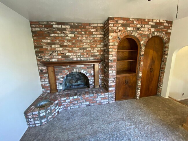 Foto del edificio - 1409 W Guava Ave