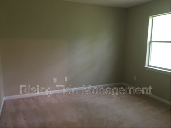 Foto del edificio - 1115 Ridge Dr