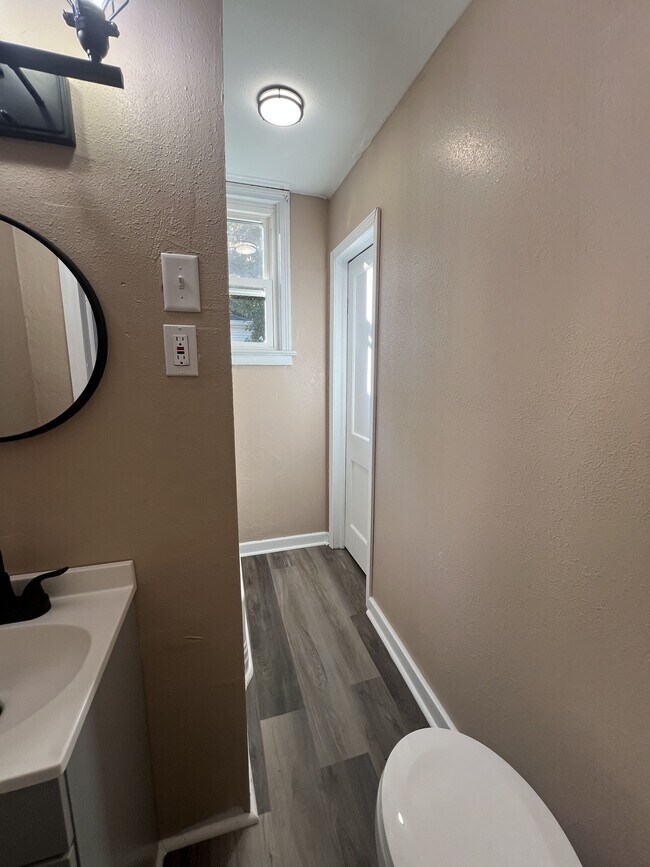 Foto del edificio - 205 S Walters St