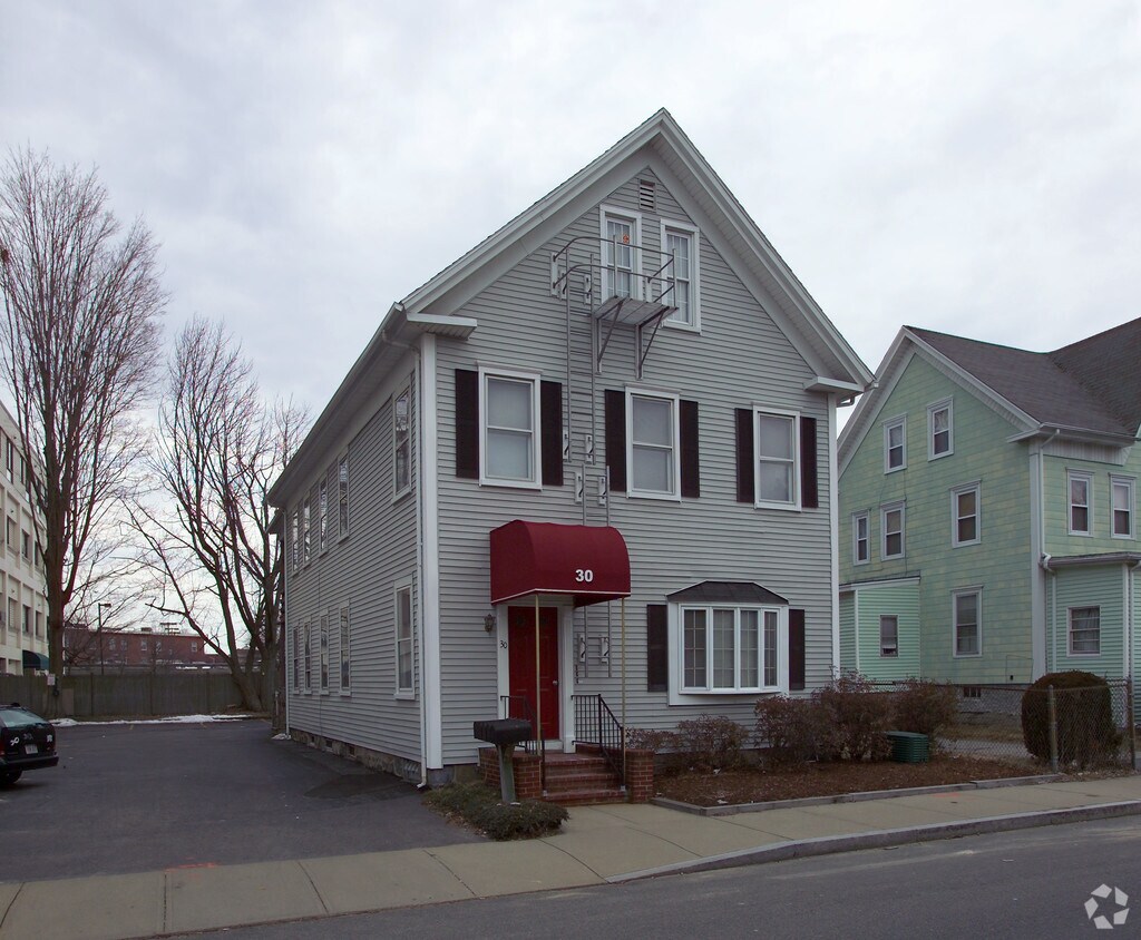 Primary Photo - 30 Trescott St
