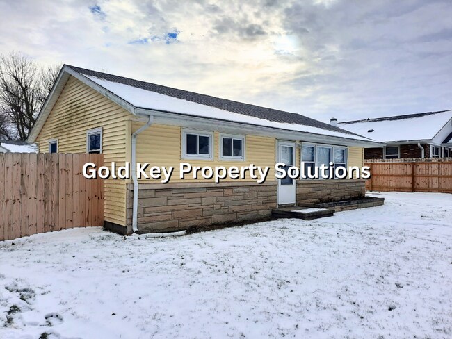 Building Photo - Nice and Tidy 2 BR 1 BA Lapel House with F...