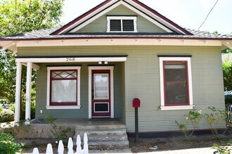 Building Photo - 264-268 N Grand St