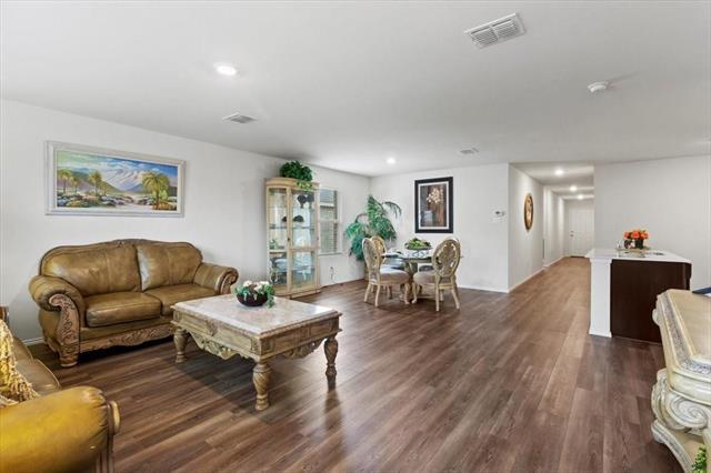 Building Photo - 308 Westpark Dr