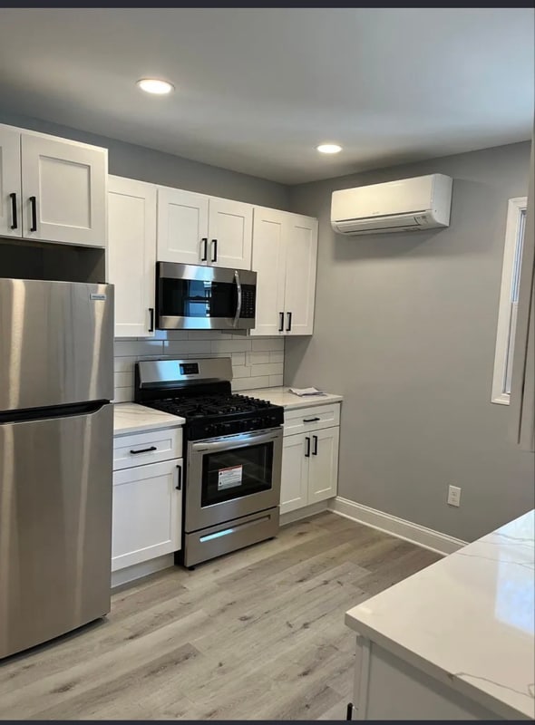 Building Photo - 5847 Willows Ave