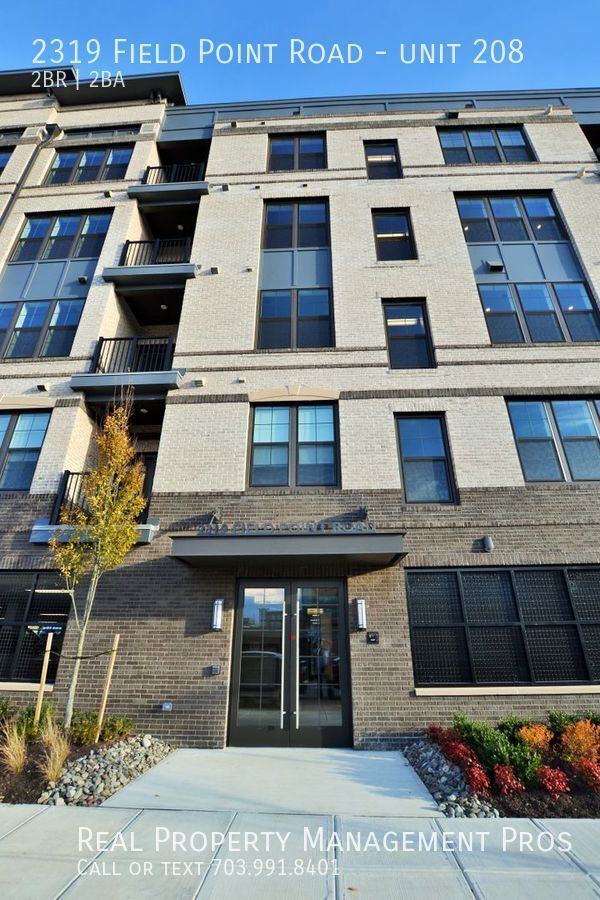 Foto del edificio - 2319 Field Point Rd