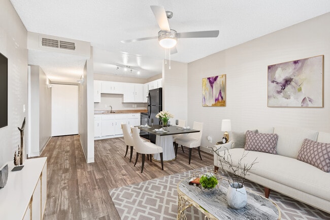 Living Room / Kitchen - Verrano Park