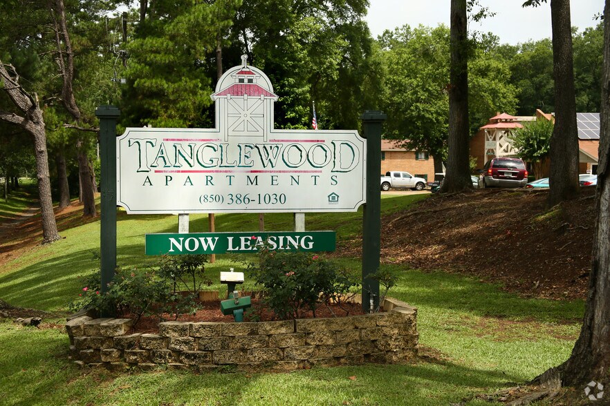 Tanglewood Apartments Rentals Tallahassee, FL