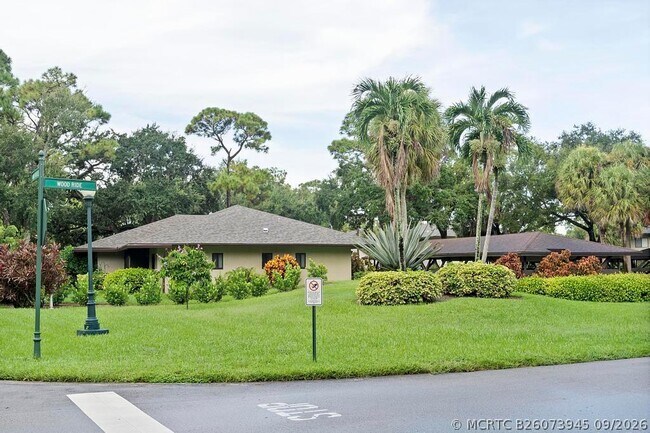 Foto del edificio - 4307 Wood Ride Rd