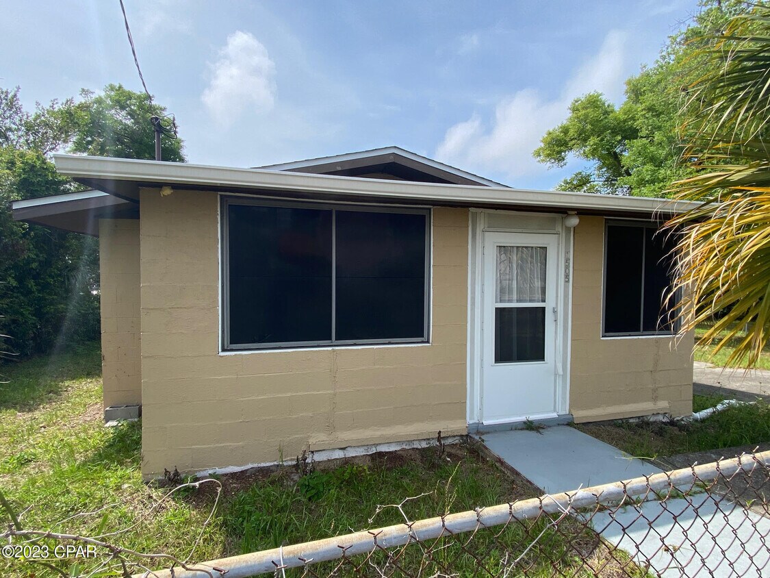 1505 Frankford Ave, Panama City, FL 32405 House Rental in Panama City