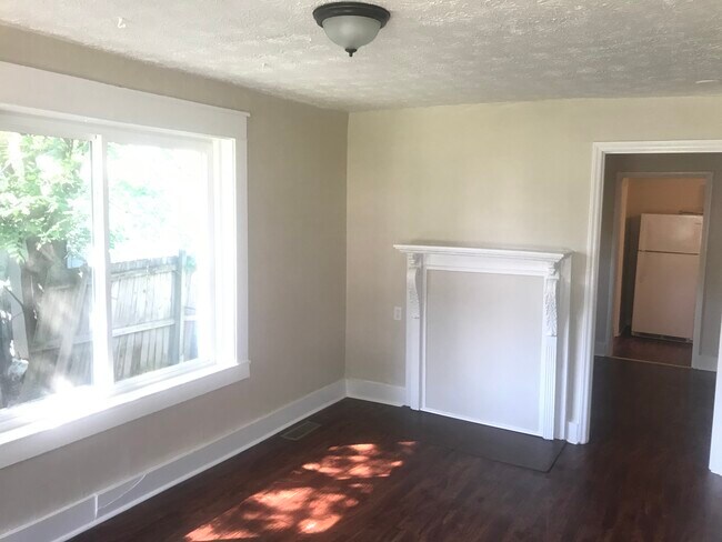 Building Photo - 228 Arceme Ave