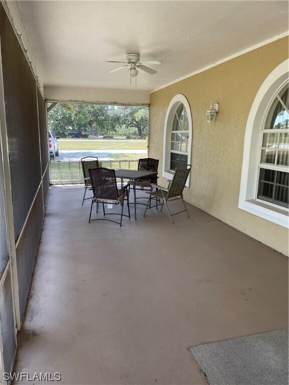 Building Photo - 1092 Riverbend Dr