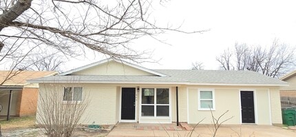 Building Photo - 909 Van Horn St