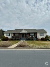 Building Photo - 101 Weeping Willow Ln