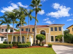 Building Photo - 7950 SW 195th Terrace