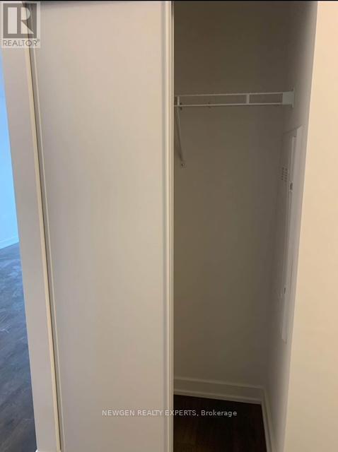 Building Photo - 56 Lakeside Ter