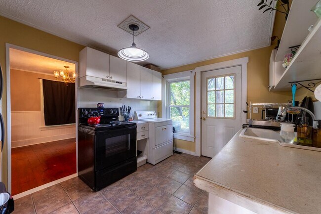 Foto del edificio - 66 Lyford St