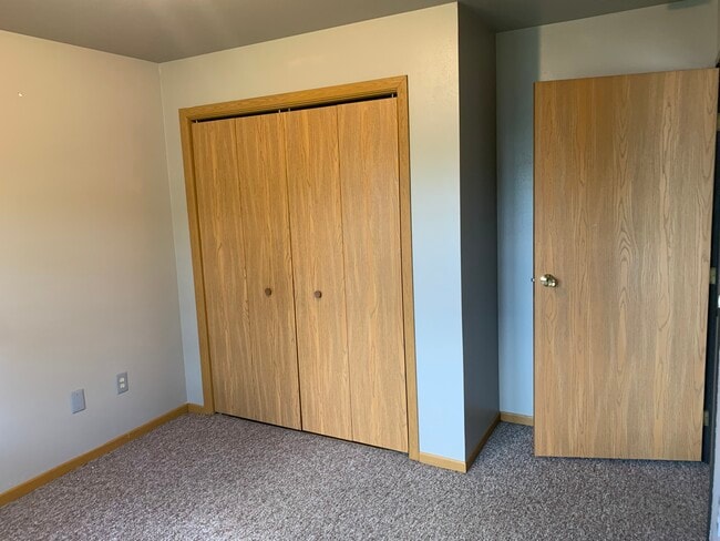 Foto del edificio - Iowa Ave