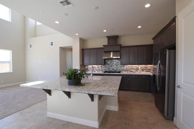 Building Photo - 596 Braden Way
