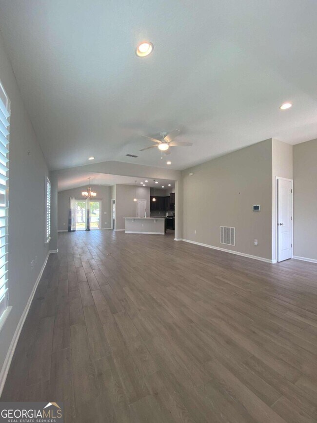 Building Photo - 312 Chinquapin Dr