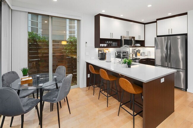 Foto del edificio - 1106 12th Ave