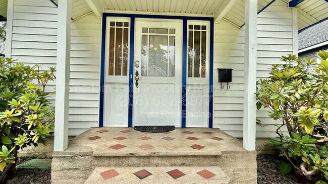 Foto del edificio - 705 N A St