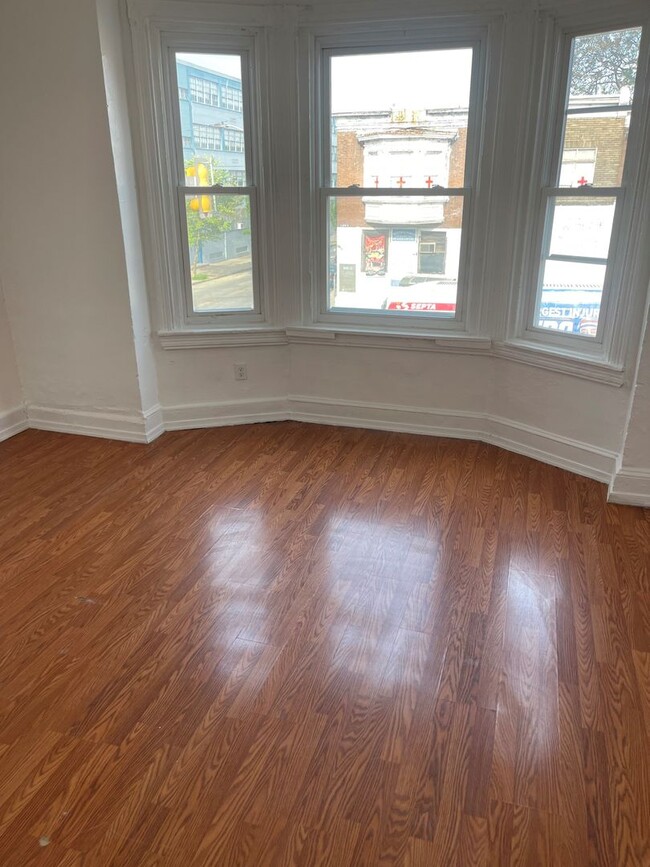 Building Photo - 331 S 52nd St