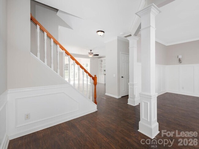 Foto del edificio - 268 Glencoe Ln