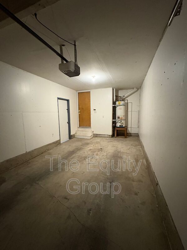 Foto del edificio - 4805 W Iris Ave
