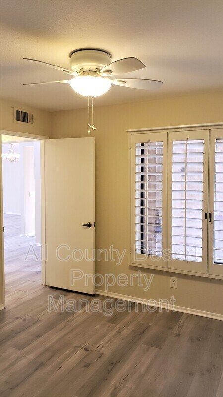 Foto del edificio - 41705 Navarre Ct