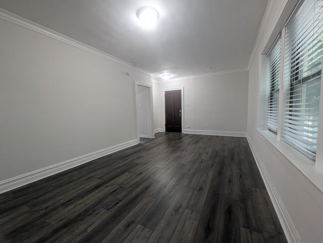 Building Photo - 5820 W Berteau Ave